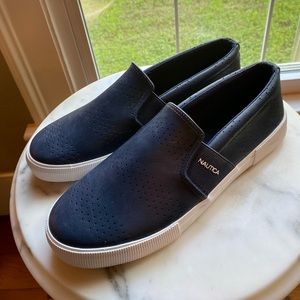 Nautica Navy Blue Slip On Shoes Sneakers Size 9